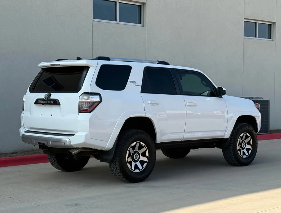 2018 Toyota 4Runner 5th Gen - Image 6 of 17