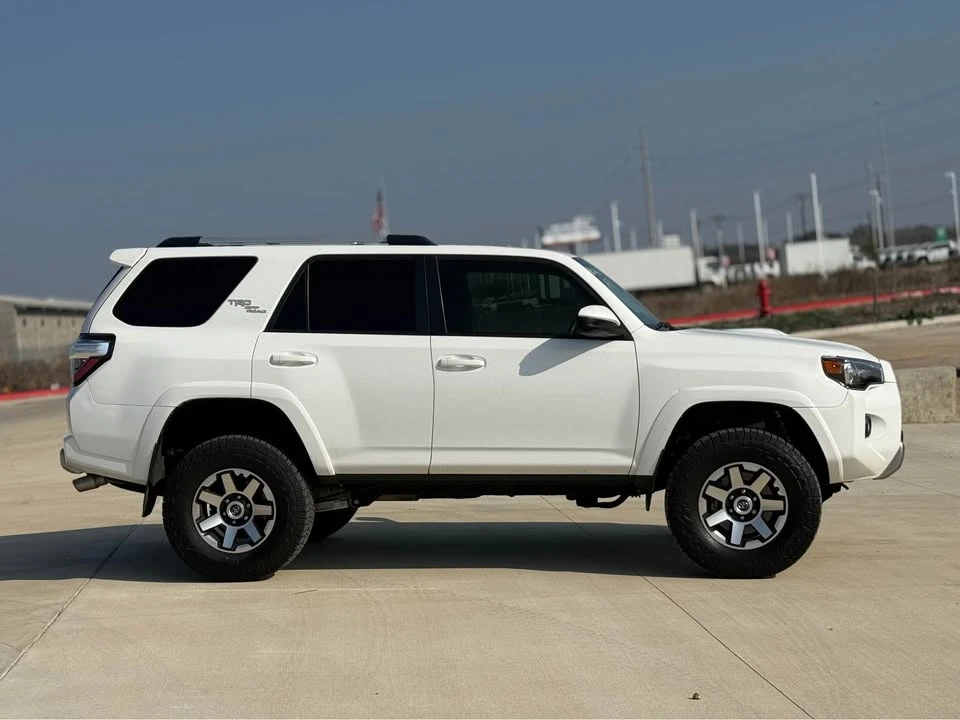 2018 Toyota 4Runner 5th Gen - Image 12 of 17