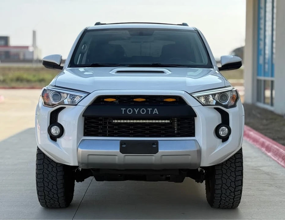 2018 Toyota 4Runner 5th Gen - Image 3 of 17