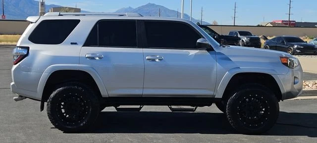 2018 Toyota 4Runner 5th Gen - Image 5 of 12