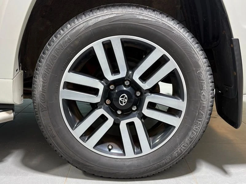 2018 Toyota 4Runner 5th Gen - Image 11 of 11