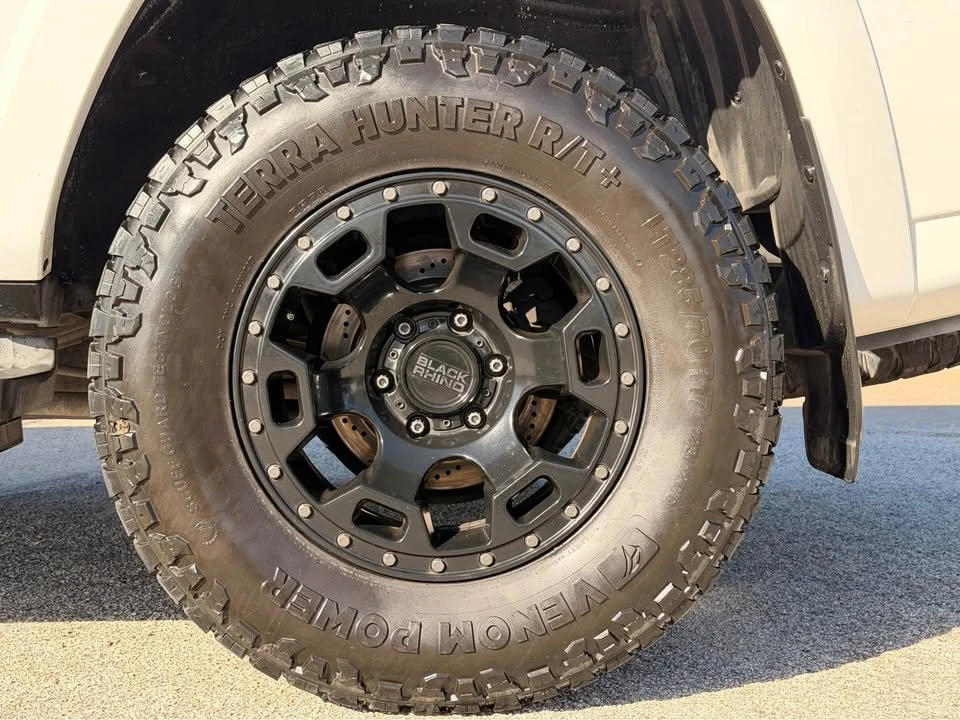 2018 Toyota 4Runner 5th Gen - Image 17 of 18