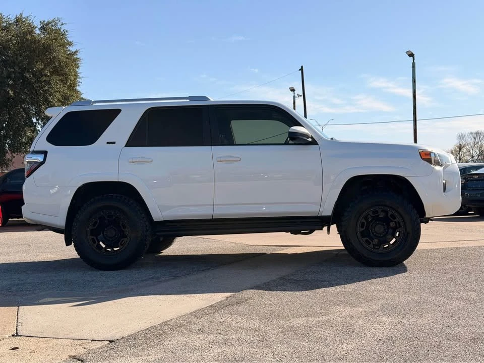 2018 Toyota 4Runner 5th Gen - Image 5 of 18