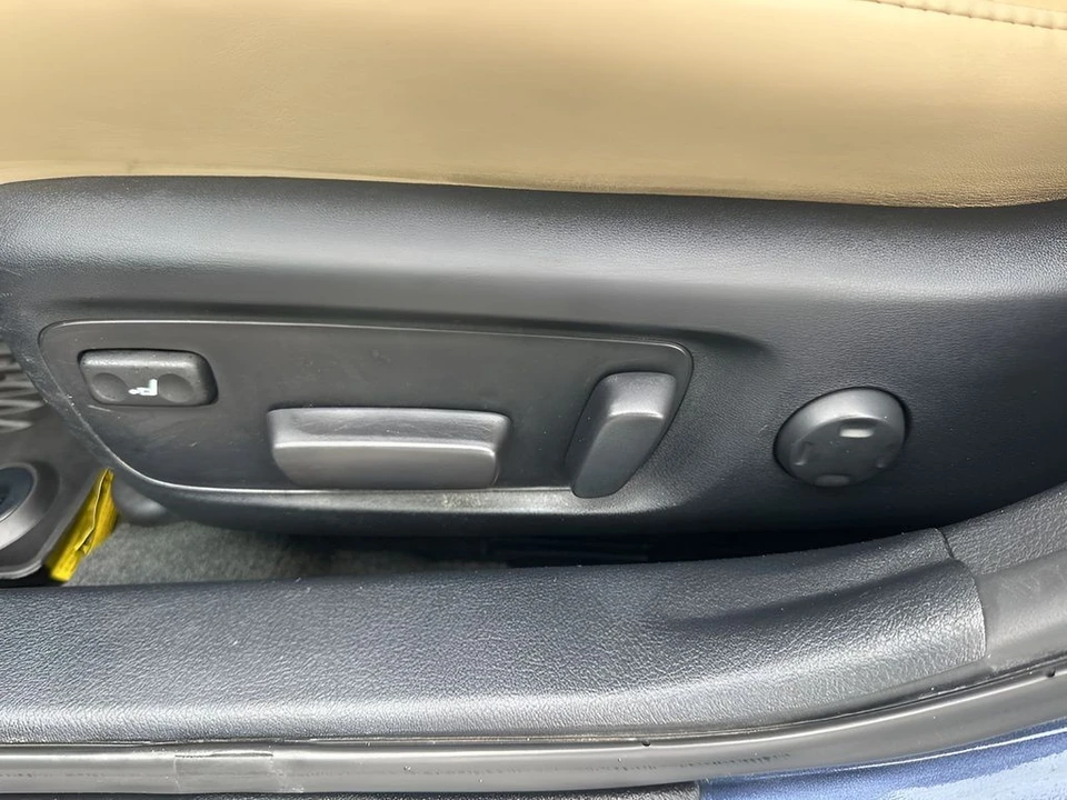 2018 Toyota Avalon 4th Gen - Image 10 of 12