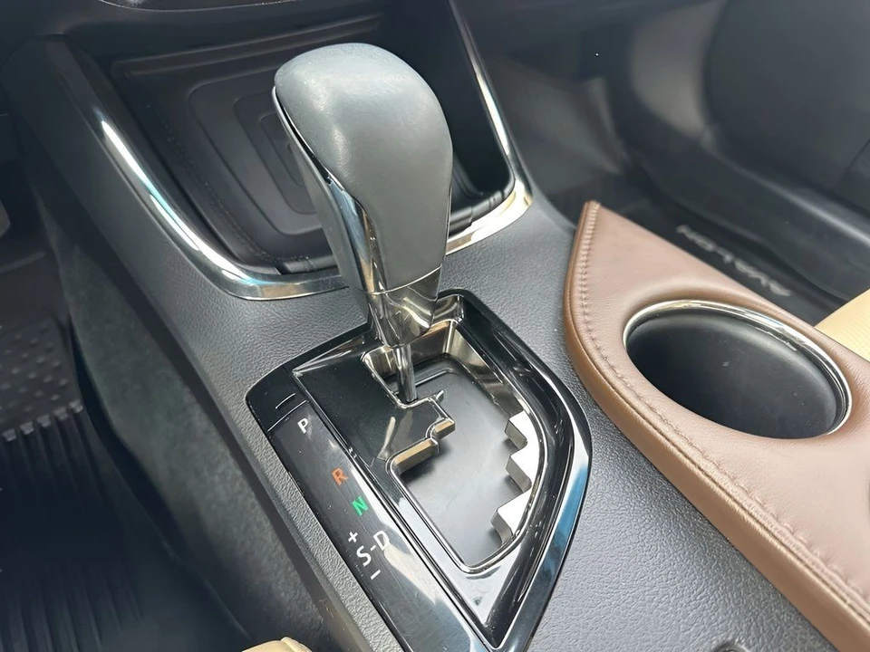 2018 Toyota Avalon 4th Gen - Image 19 of 21