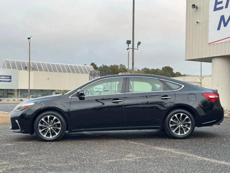 2018 Toyota Avalon 4th Gen - Image 2 of 12