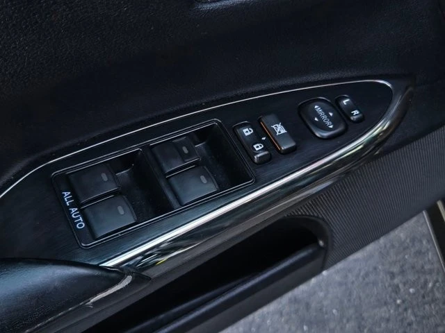 2018 Toyota Avalon 4th Gen - Image 10 of 12