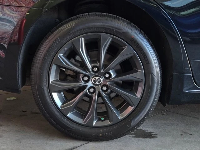 2018 Toyota Avalon 4th Gen - Image 5 of 12