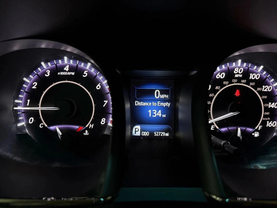 2018 Toyota Avalon 4th Gen - Image 11 of 17