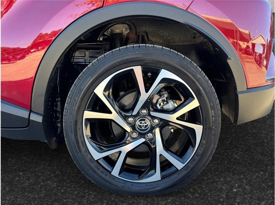 2018 Toyota C-HR - Image 14 of 21