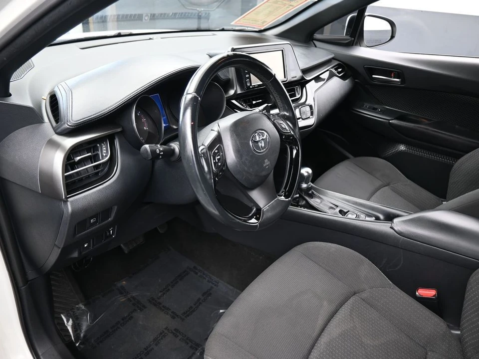 2018 Toyota C-HR - Image 10 of 12
