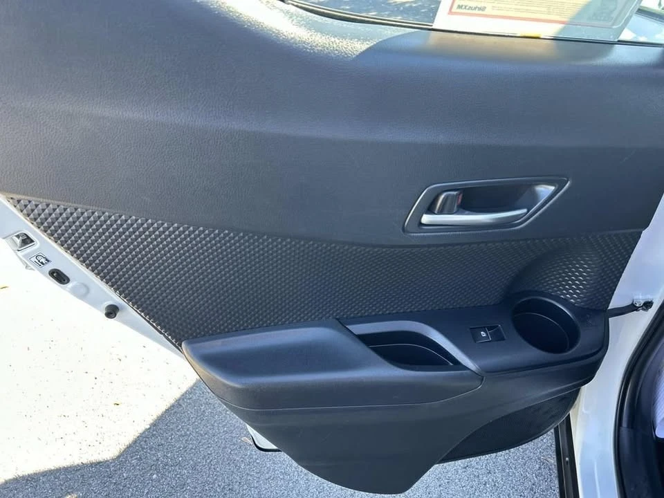 2018 Toyota C-HR - Image 18 of 20