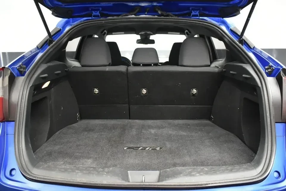 2018 Toyota C-HR - Image 7 of 7