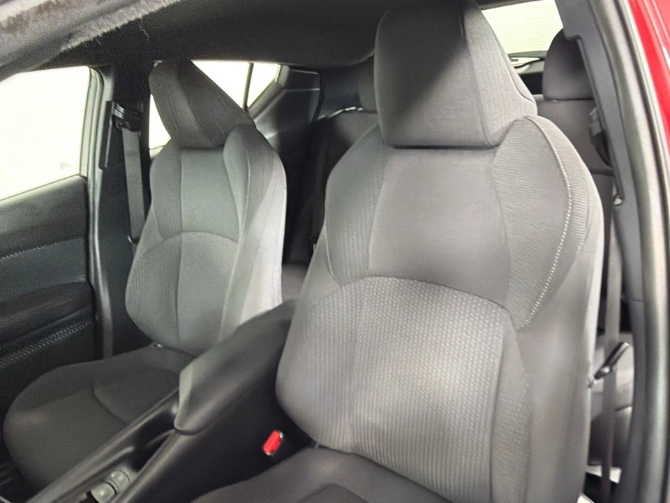 2018 Toyota C-HR - Image 11 of 12