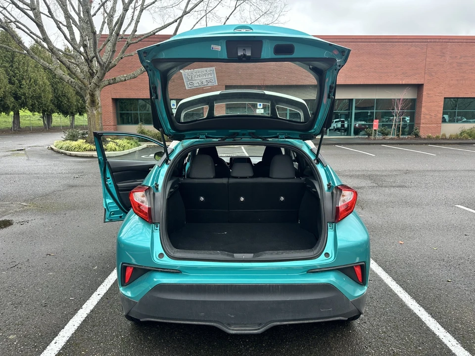 2018 Toyota C-HR - Image 16 of 17