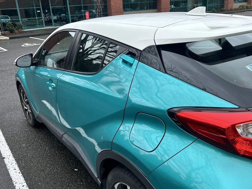 2018 Toyota C-HR - Image 12 of 17