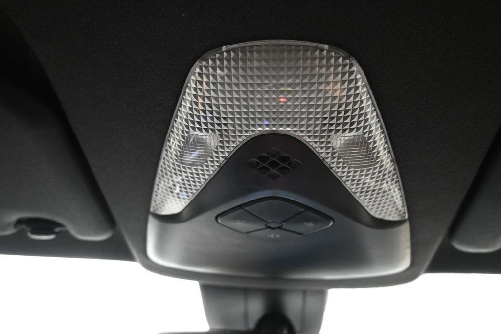 2018 Toyota C-HR - Image 17 of 31