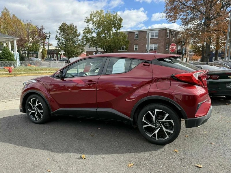 2018 Toyota C-HR - Image 8 of 12
