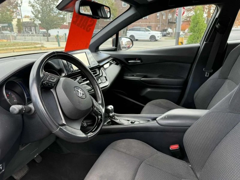 2018 Toyota C-HR - Image 11 of 12