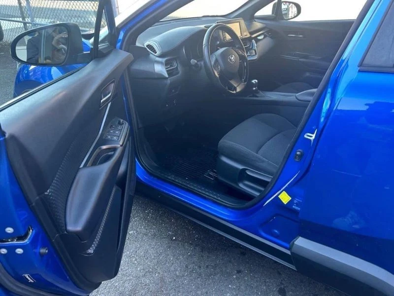 2018 Toyota C-HR - Image 9 of 12