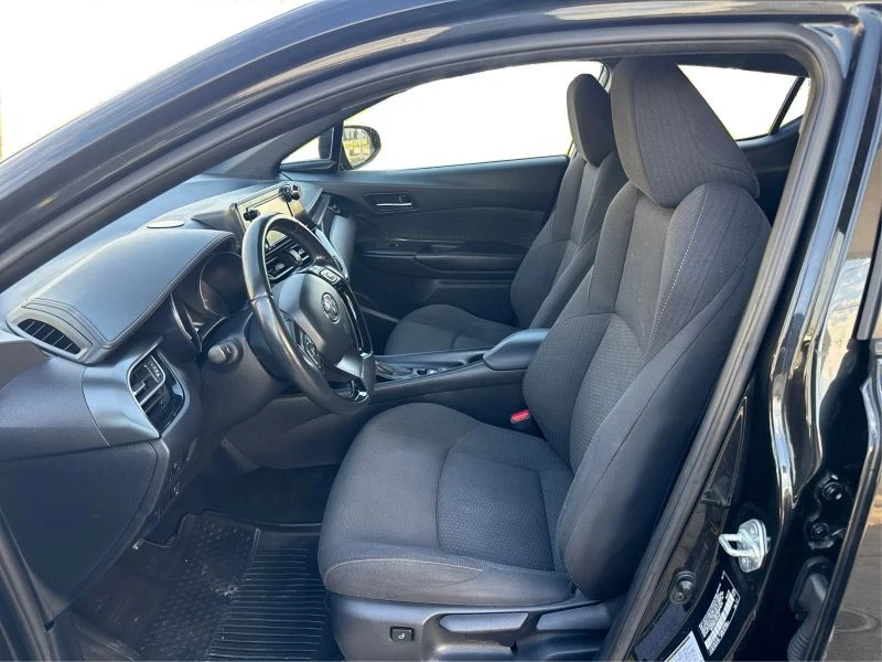 2018 Toyota C-HR - Image 9 of 12