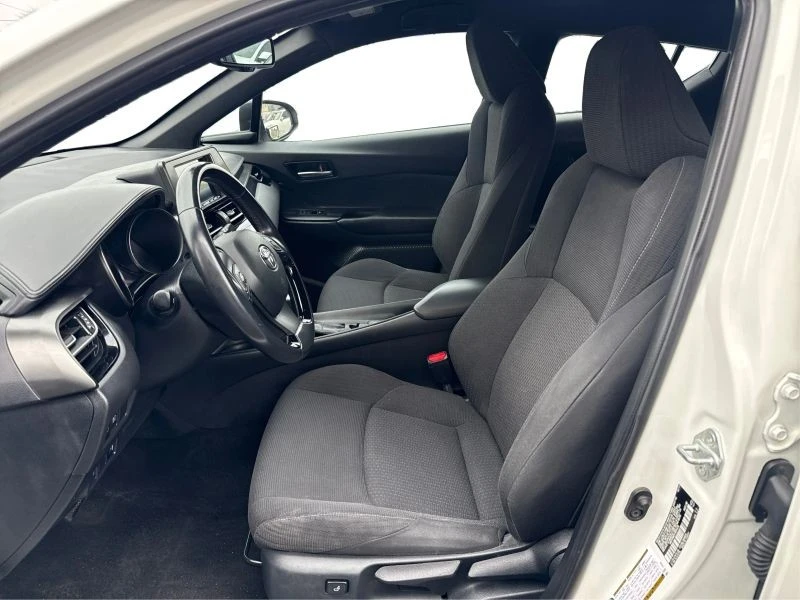 2018 Toyota C-HR - Image 9 of 12