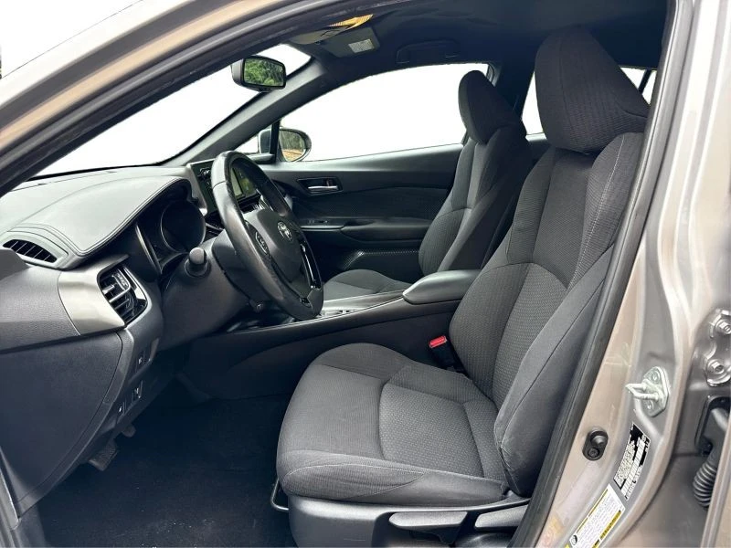 2018 Toyota C-HR - Image 9 of 12