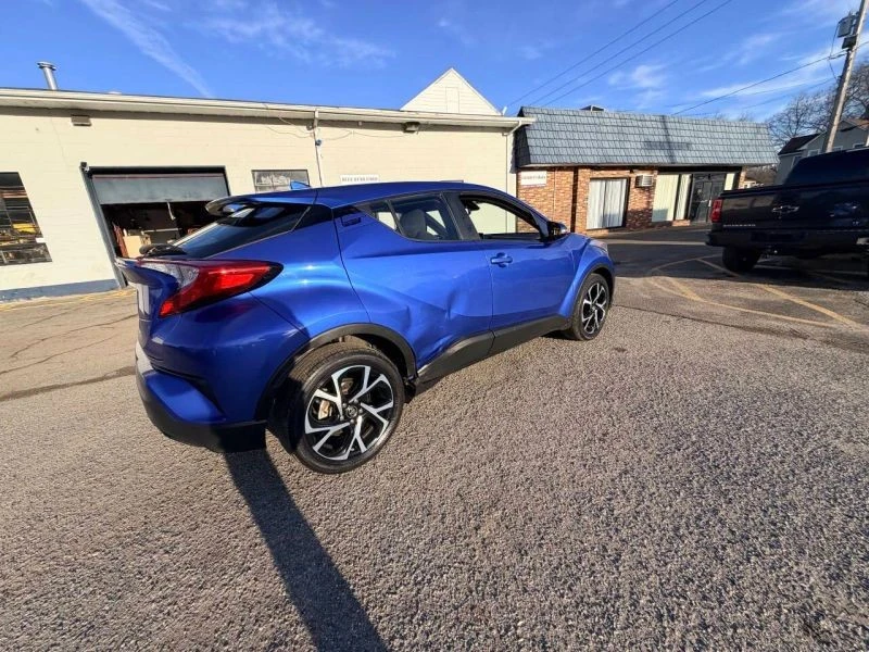 2018 Toyota C-HR - Image 10 of 12