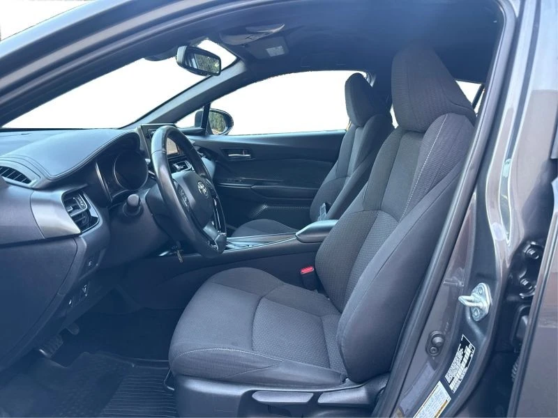 2018 Toyota C-HR - Image 9 of 12