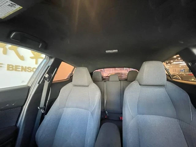 2018 Toyota C-HR - Image 17 of 31