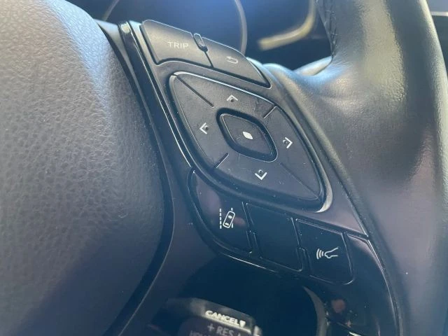 2018 Toyota C-HR - Image 12 of 31