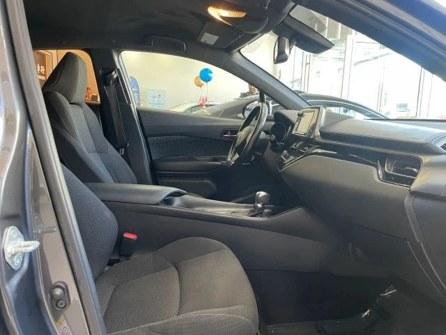 2018 Toyota C-HR - Image 27 of 31