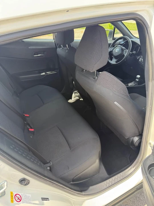 2018 Toyota C-HR - Image 6 of 10