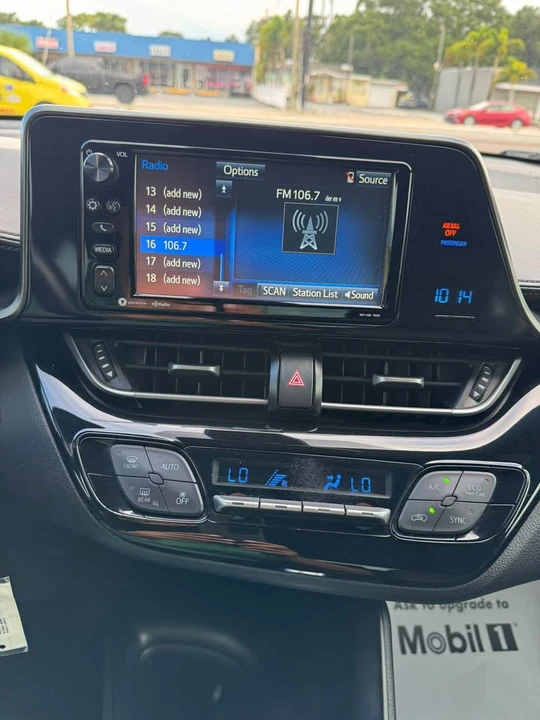 2018 Toyota C-HR - Image 7 of 17