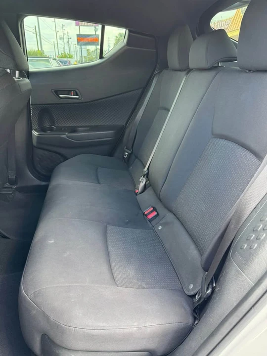 2018 Toyota C-HR - Image 11 of 17