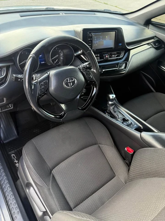 2018 Toyota C-HR - Image 9 of 10