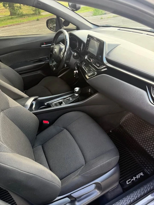 2018 Toyota C-HR - Image 7 of 10