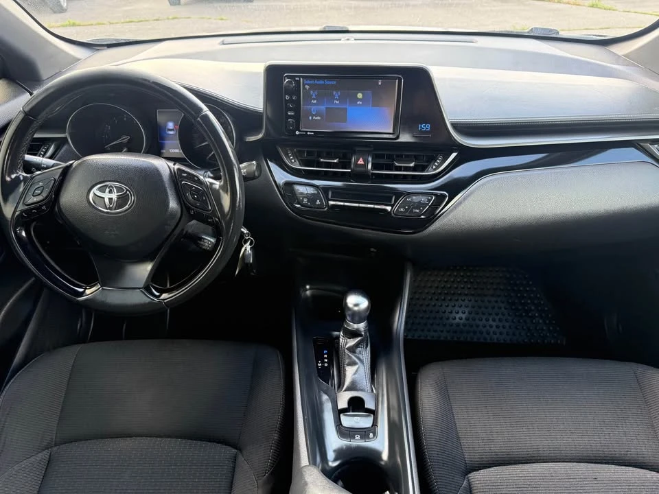2018 Toyota C-HR - Image 8 of 10