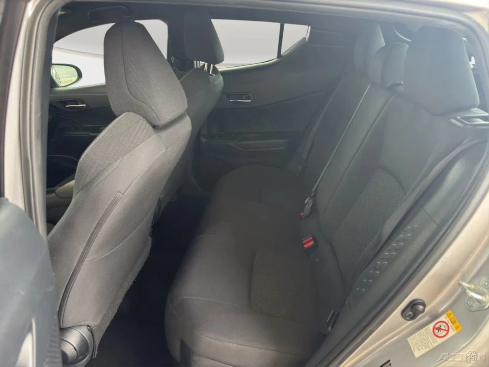 2018 Toyota C-HR - Image 14 of 21