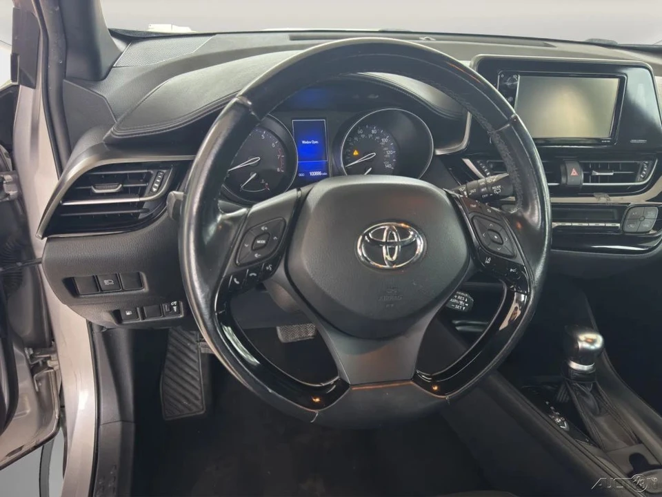 2018 Toyota C-HR - Image 9 of 21