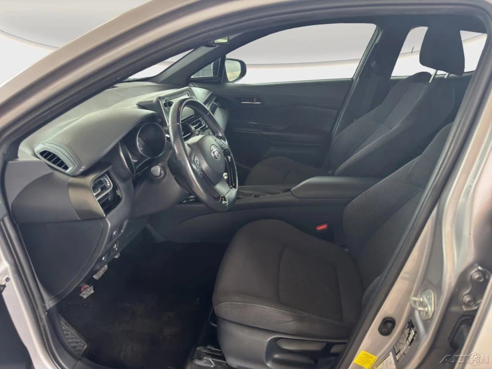 2018 Toyota C-HR - Image 8 of 21
