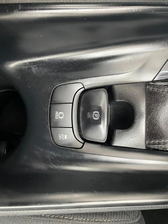 2018 Toyota C-HR - Image 23 of 31