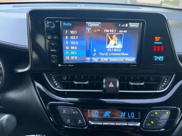 2018 Toyota C-HR - Image 10 of 31