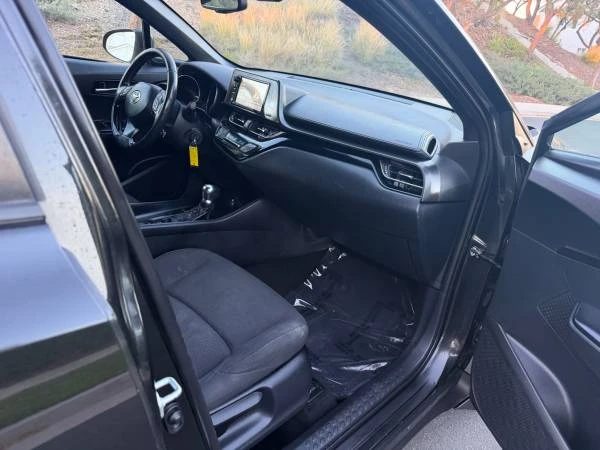 2018 Toyota C-HR - Image 14 of 31