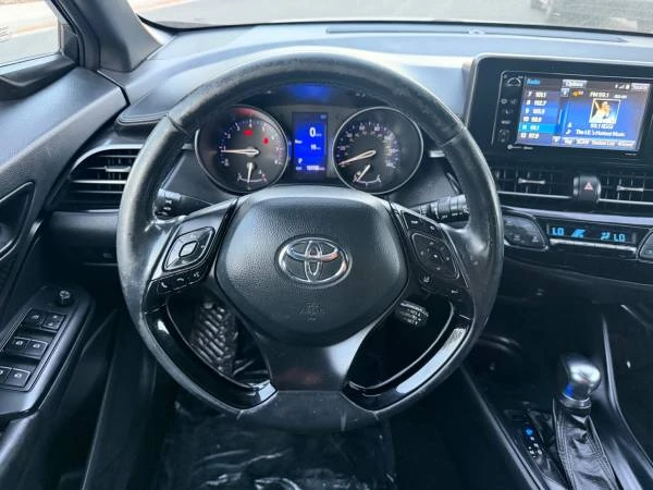 2018 Toyota C-HR - Image 9 of 31