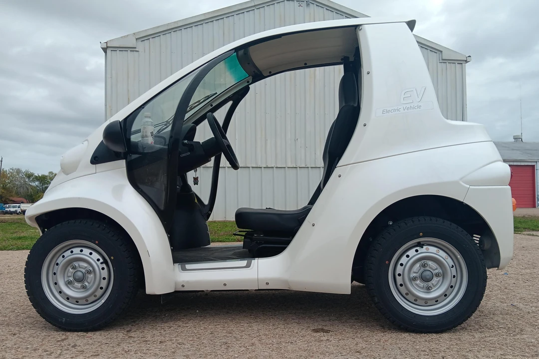 2018 Toyota COMS 2nd Gen - Image 3 of 31