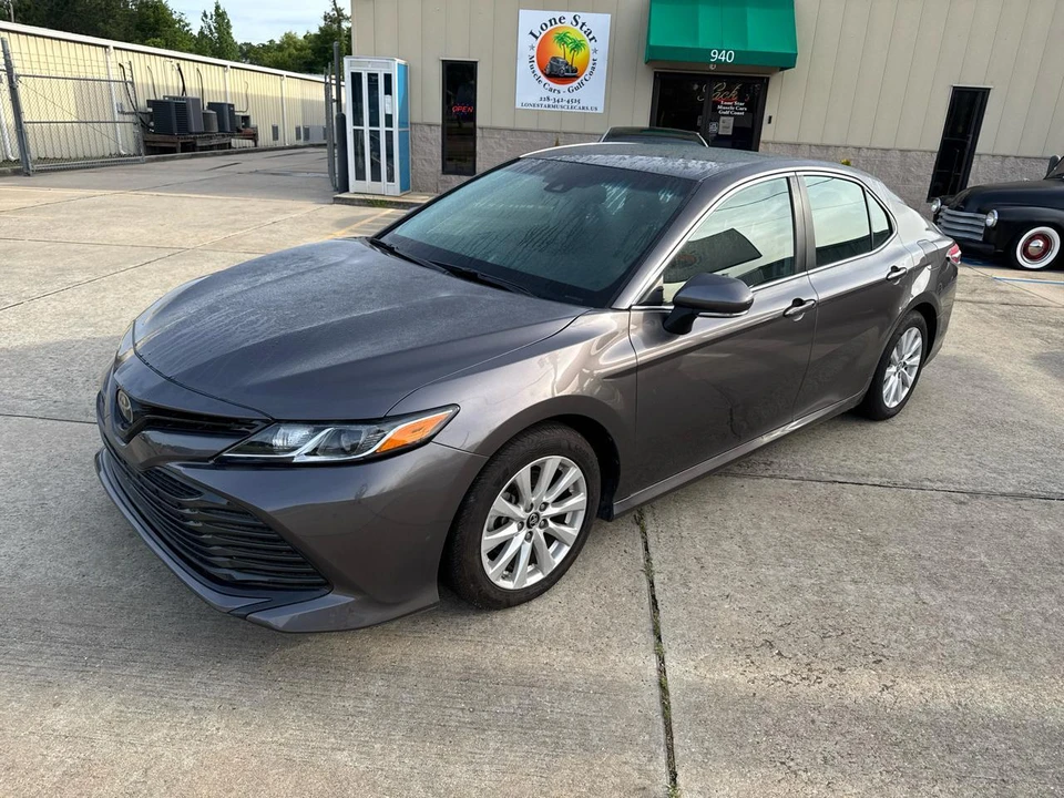 2018 Toyota Camry 8th Gen - Image 2 of 27