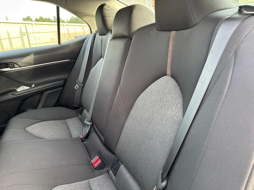 2018 Toyota Camry 8th Gen - Image 18 of 27