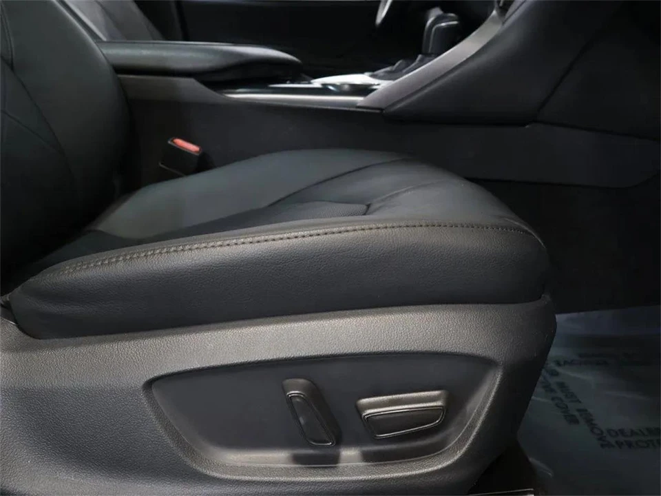 2018 Toyota Camry 8th Gen - Image 29 of 31