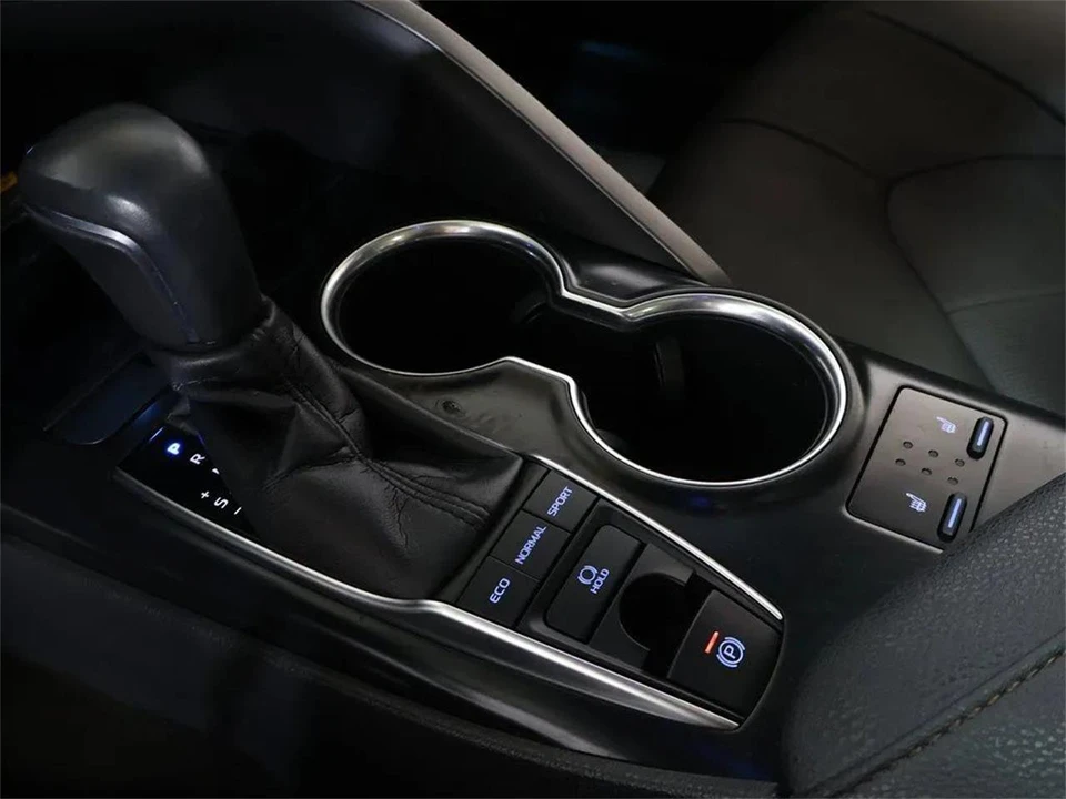 2018 Toyota Camry 8th Gen - Image 21 of 31